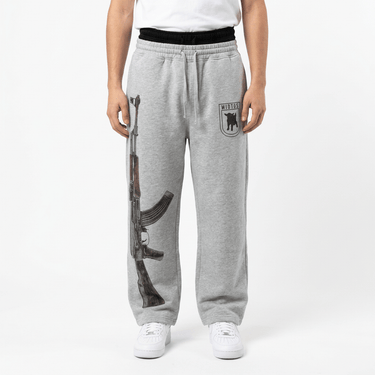 CLOCK CLOUD Baggy sweatpants - on model