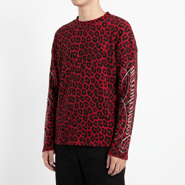 LETTER PRINT CLOUD Long Sleeve - on model